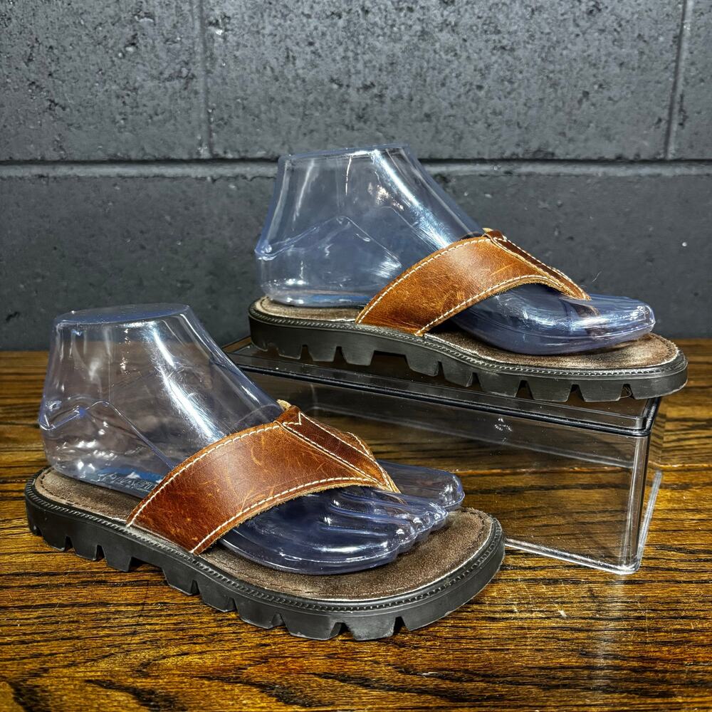 Vintage Y2K Eastland Brown Leather Thong Slide Sandals Women’s 6 Lug Sole